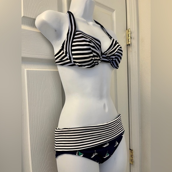 Tommy Bahama Halter Striped Sailboat 2-Piece Swt - Picture 2 of 8
